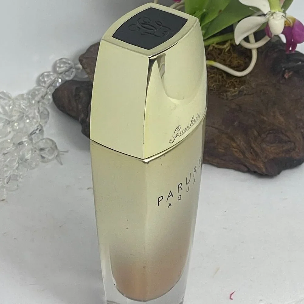 Guerlain Parure Aqua Radiant Feel Good Fluid Foundation SPF 20 - 24 Dore Moyen